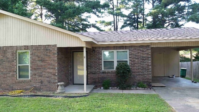 Primary Photo - 8 Riata Ct