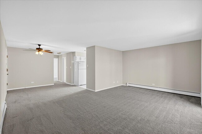 Building Photo - 604 W 65th St