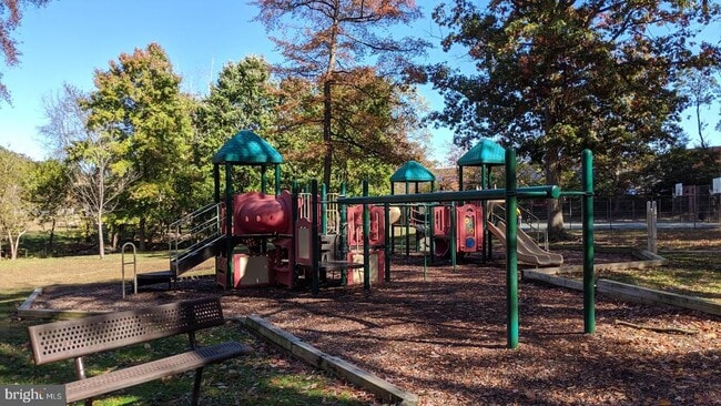 Building Photo - 11 Gardenside Pl