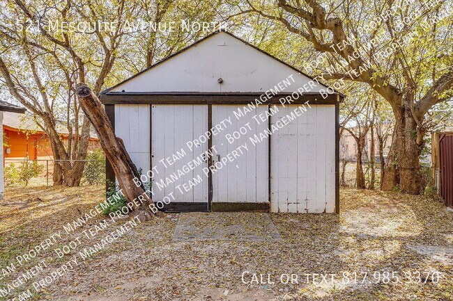 Building Photo - 521 Mesquite Ave N