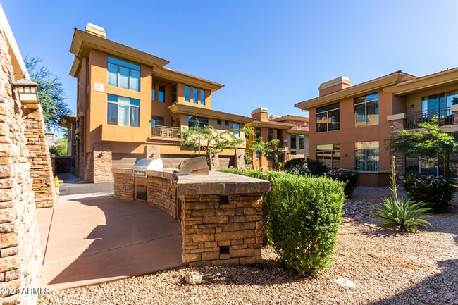 Building Photo - 14450 N Thompson Peak Pkwy