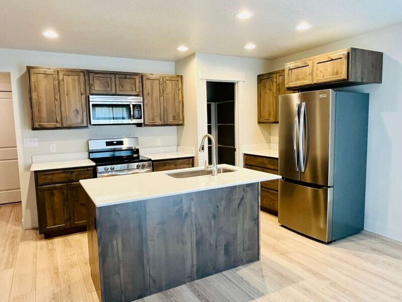 Building Photo - 3923 S White Ash Dr
