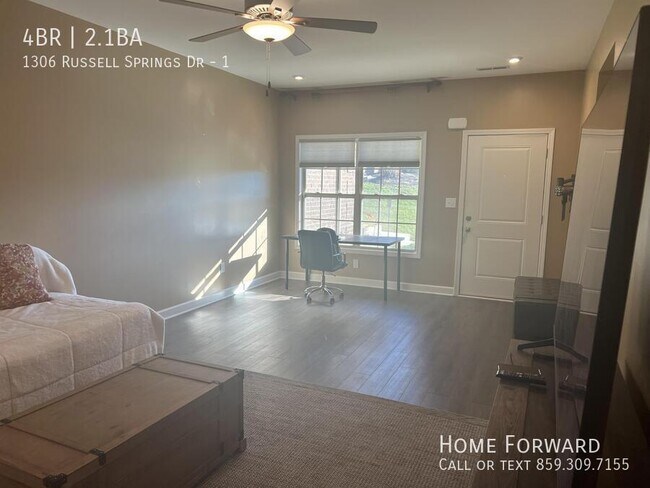 Building Photo - 1306 Russell Springs Dr