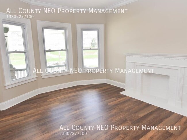 Building Photo - 1224 W Clifton Blvd