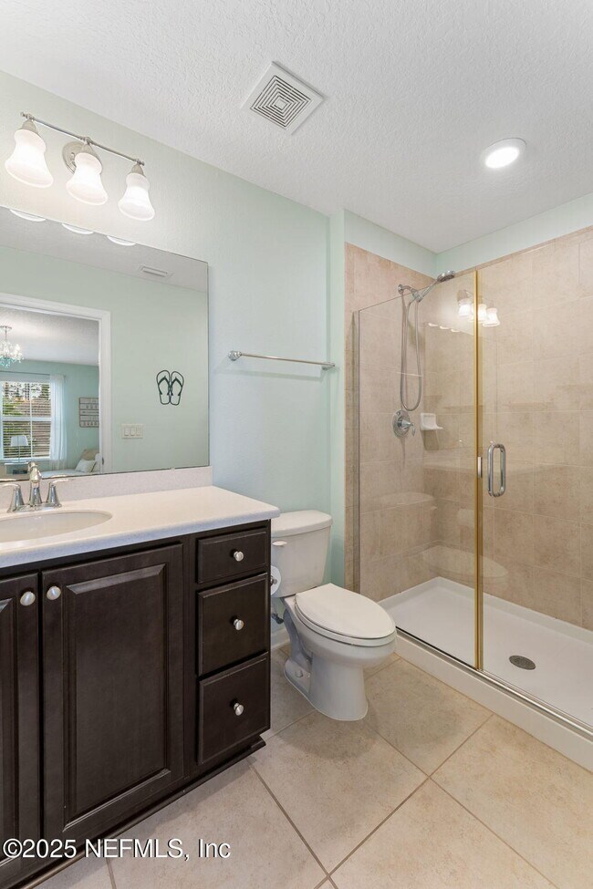 Building Photo - 22 Medio Dr