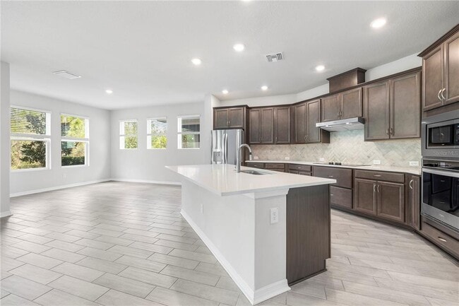 Building Photo - 28575 Cozy Creek Dr