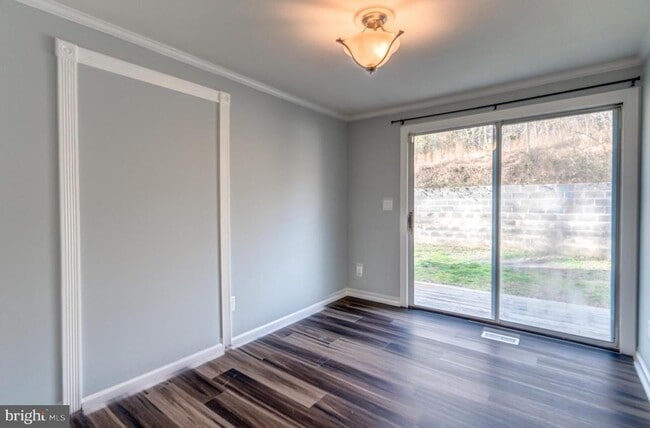 Building Photo - 12121 Catalina Dr