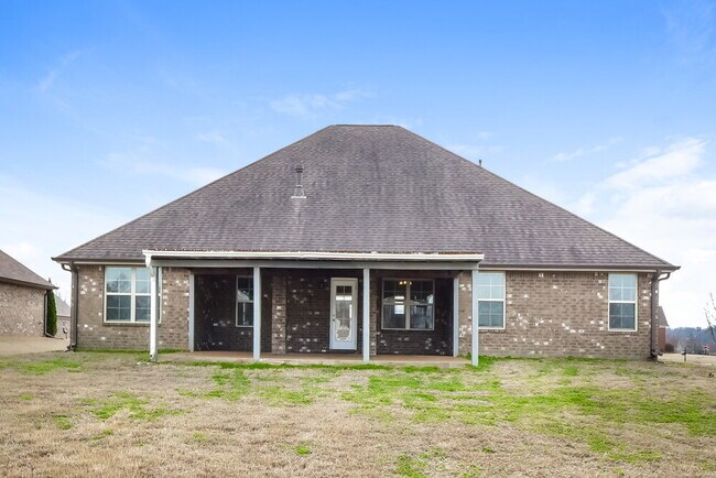 Building Photo - 4792 Arrowhead Ln