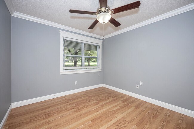 Building Photo - Peaceful Country Living on 2.4 Acres in Saucier