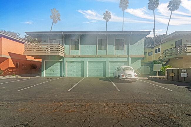 Building Photo - 2779 E Harbor Blvd