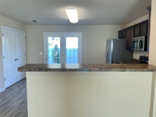 Building Photo - 308 Dill Ln