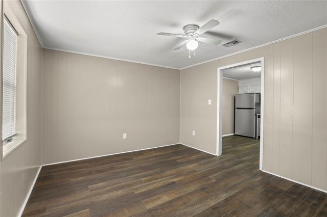 Building Photo - 1702 Mineral Wells Hwy