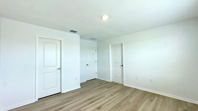 Building Photo - 3588 Landing Net Dr