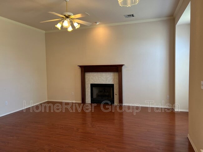 Building Photo - 3104 W Hartford St