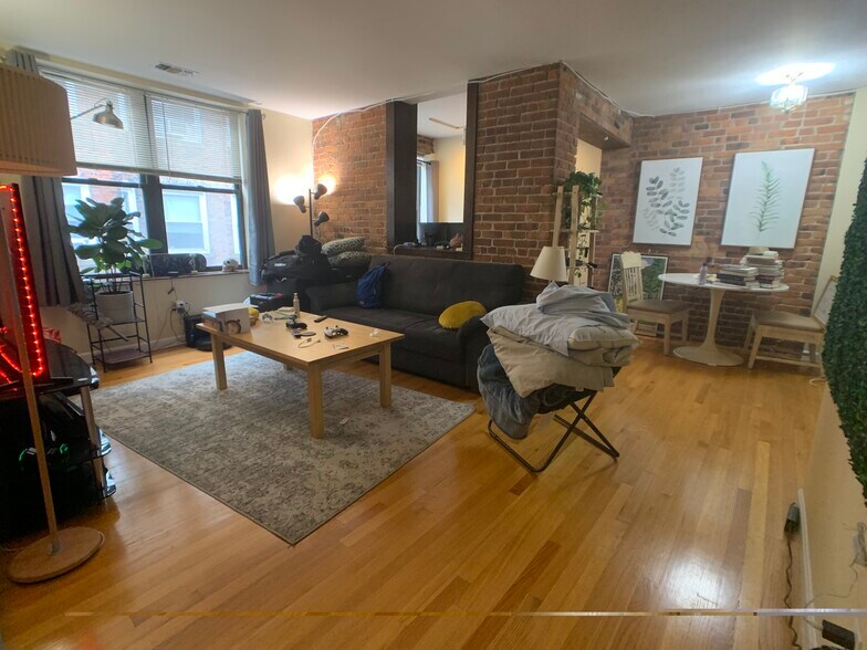 Building Photo - 29 Brainerd Rd