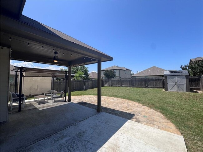 Building Photo - 321 Callahan Ln