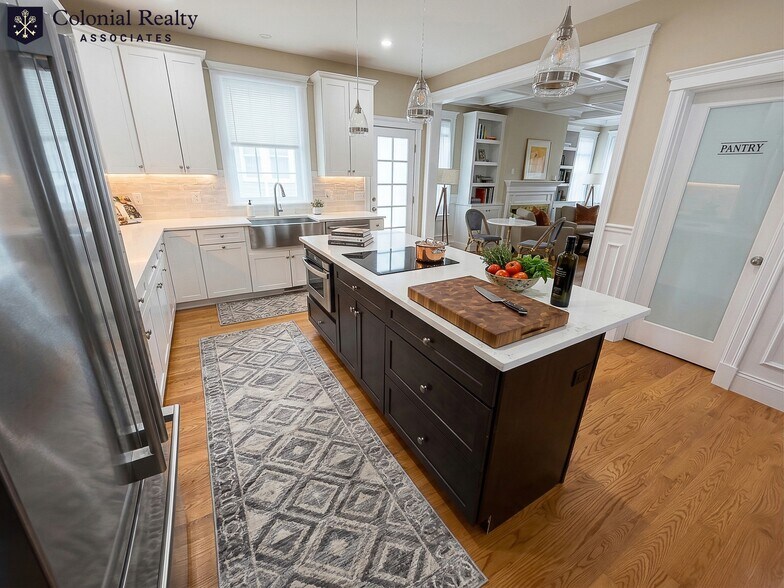 Building Photo - 42 Parsons St