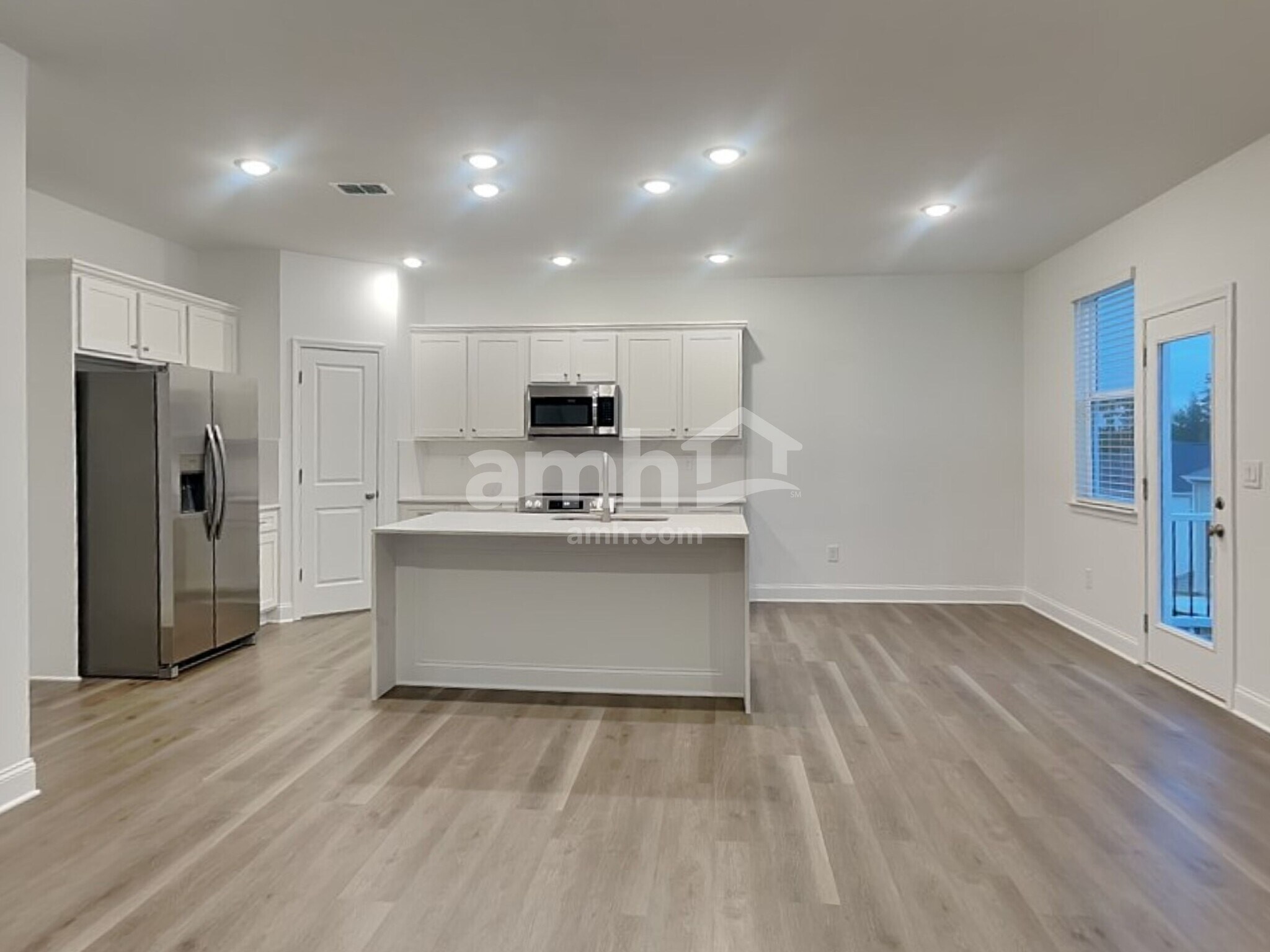 Building Photo - 1674 Soapstone Rd