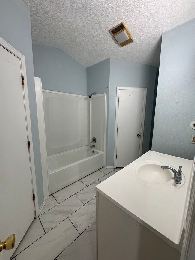 Building Photo - 4515 W Princeton Pl