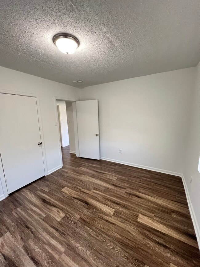 Building Photo - Nice Home For Rent