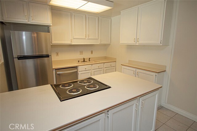 Building Photo - 3182 Alta Vista
