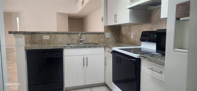 Building Photo - 5011 Wiles Rd