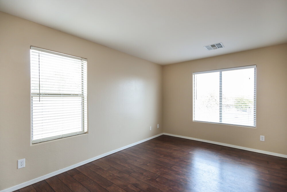 Building Photo - 1450 E Mia Ln