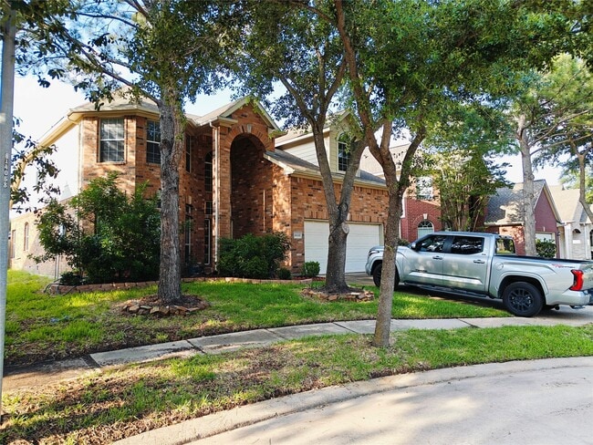 Building Photo - 26418 Creston Woods Dr