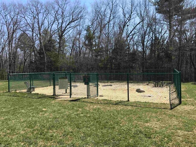 Building Photo - 95 Powers St