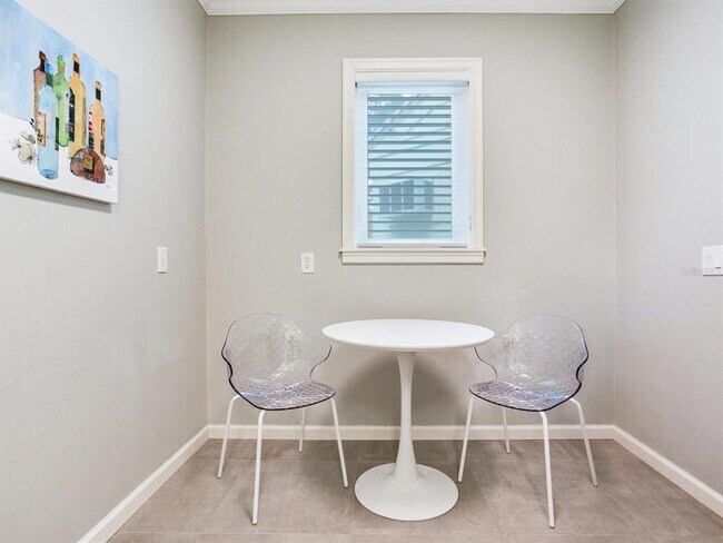 Building Photo - 3401 S Almeria Ave