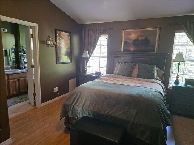 Building Photo - 3005 Bayshore Pointe Dr