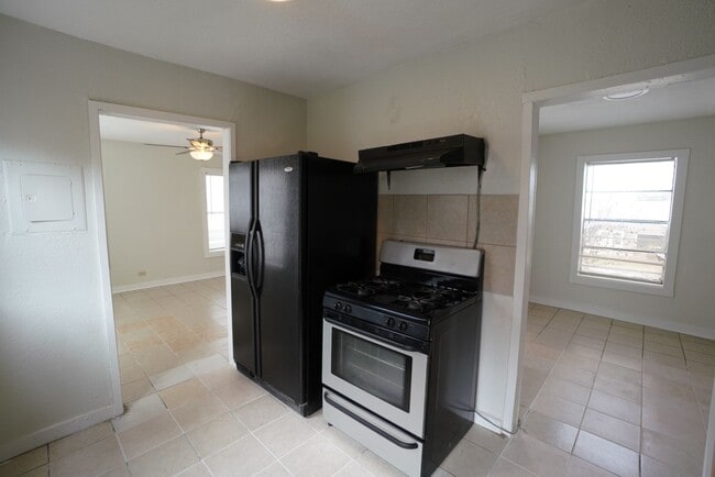 Building Photo - 424/426 Natalen