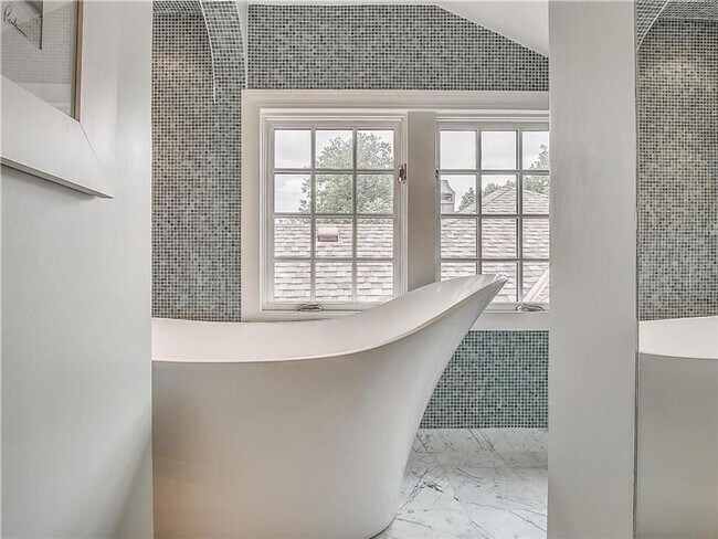 Building Photo - 1109 NW 55th St