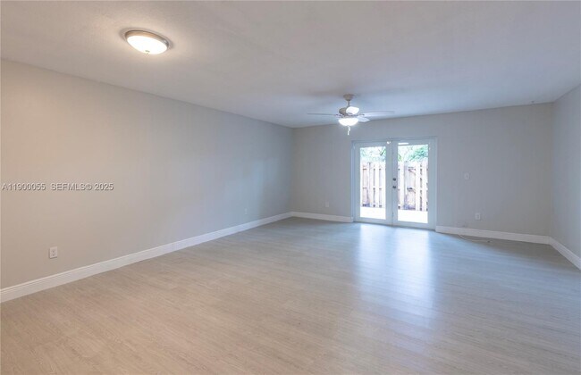 Building Photo - 14237 SW 94th Cir Ln