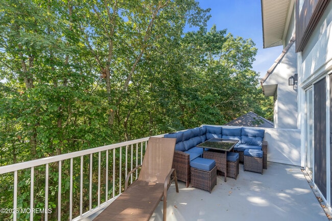 Building Photo - 401 Overlook Dr