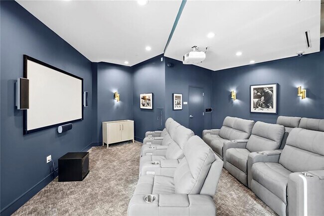 Building Photo - 2795 Peachtree Rd