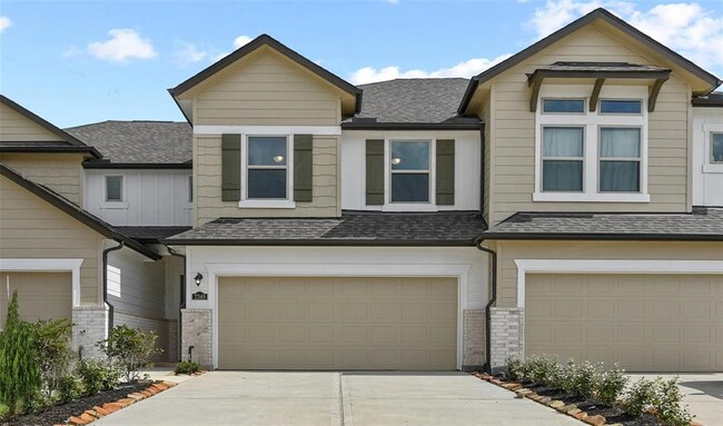 Primary Photo - 7349 Hinsdale Dr