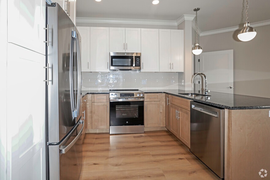 1BR, 1BA - kitchen - The Homestead at Underhill Farms