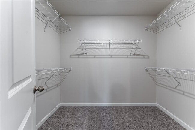 Building Photo - 4105 Oakwood Ter Ct