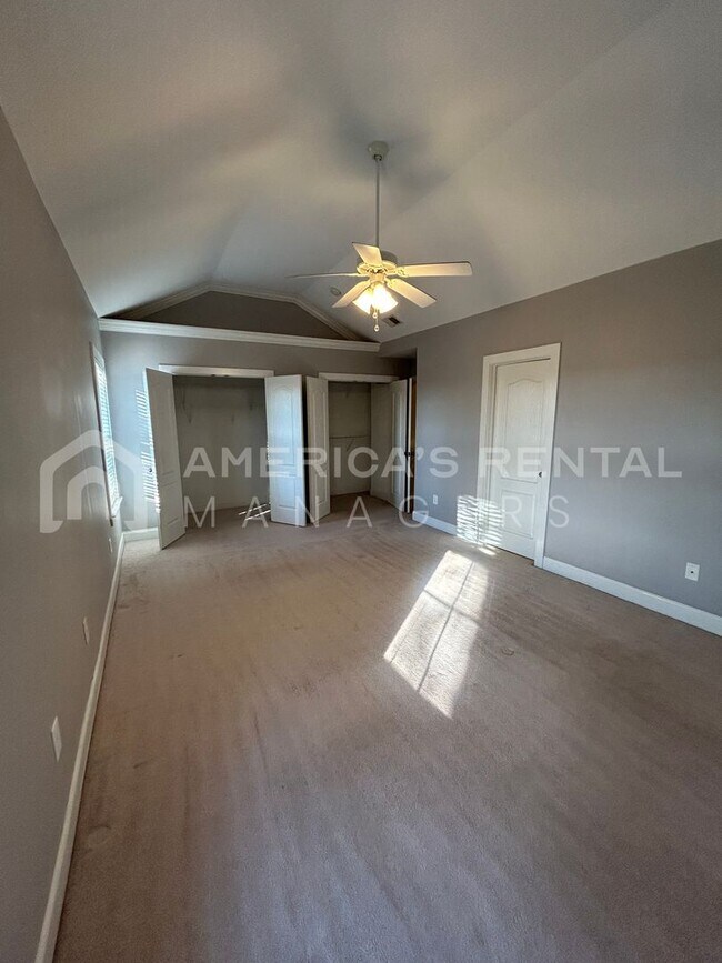 Building Photo - Home for rent in Hoover! Available to View Now!