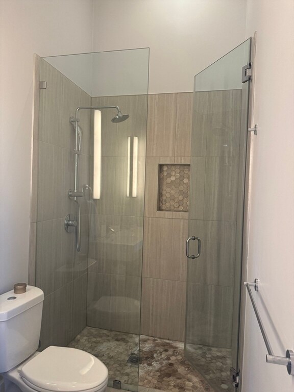 Building Photo - 204 Spencer Ave