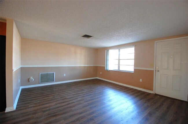 Building Photo - 7814 Topay Ln