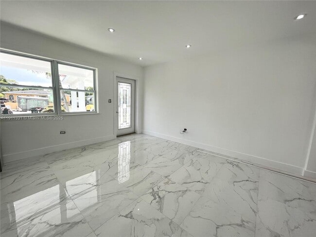 Building Photo - 265 NW 130th St