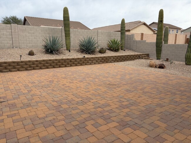 Building Photo - 18338 El Buho Pequeno