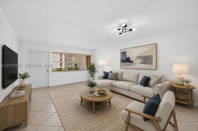 Building Photo - 401 Golden Isles Dr