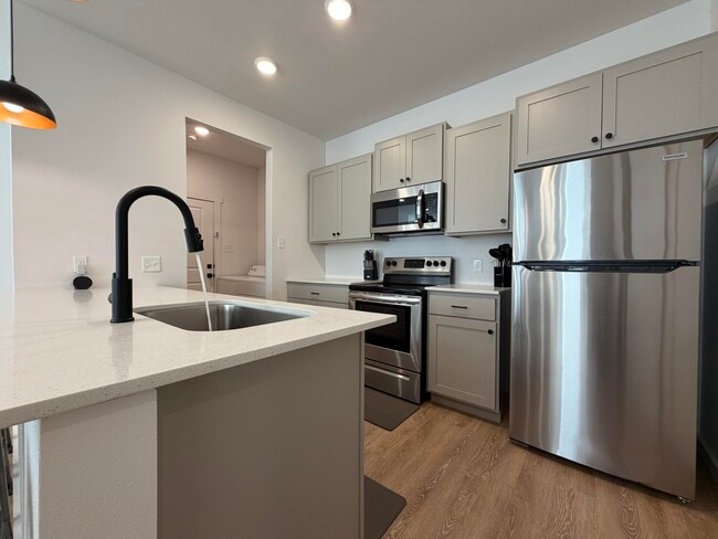 Building Photo - 5807 Virginia Ave