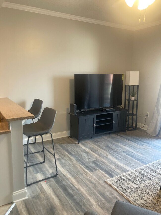 Building Photo - Tallahassee Center 713