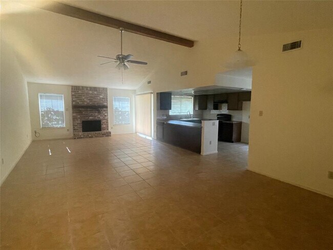 Building Photo - 16502 Lonesome Quail Dr