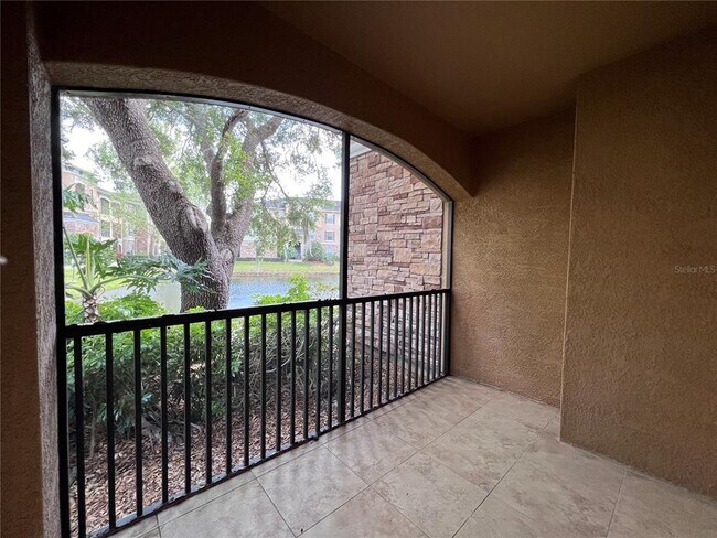 Building Photo - 10105 Courtney Oaks Cir