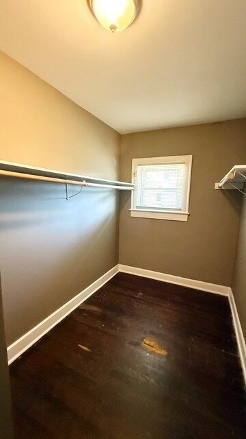 Building Photo - SOUTH BROAD RIPPLE 3BEDROOM  HALF DUPLEX AVAILABLE NOW!